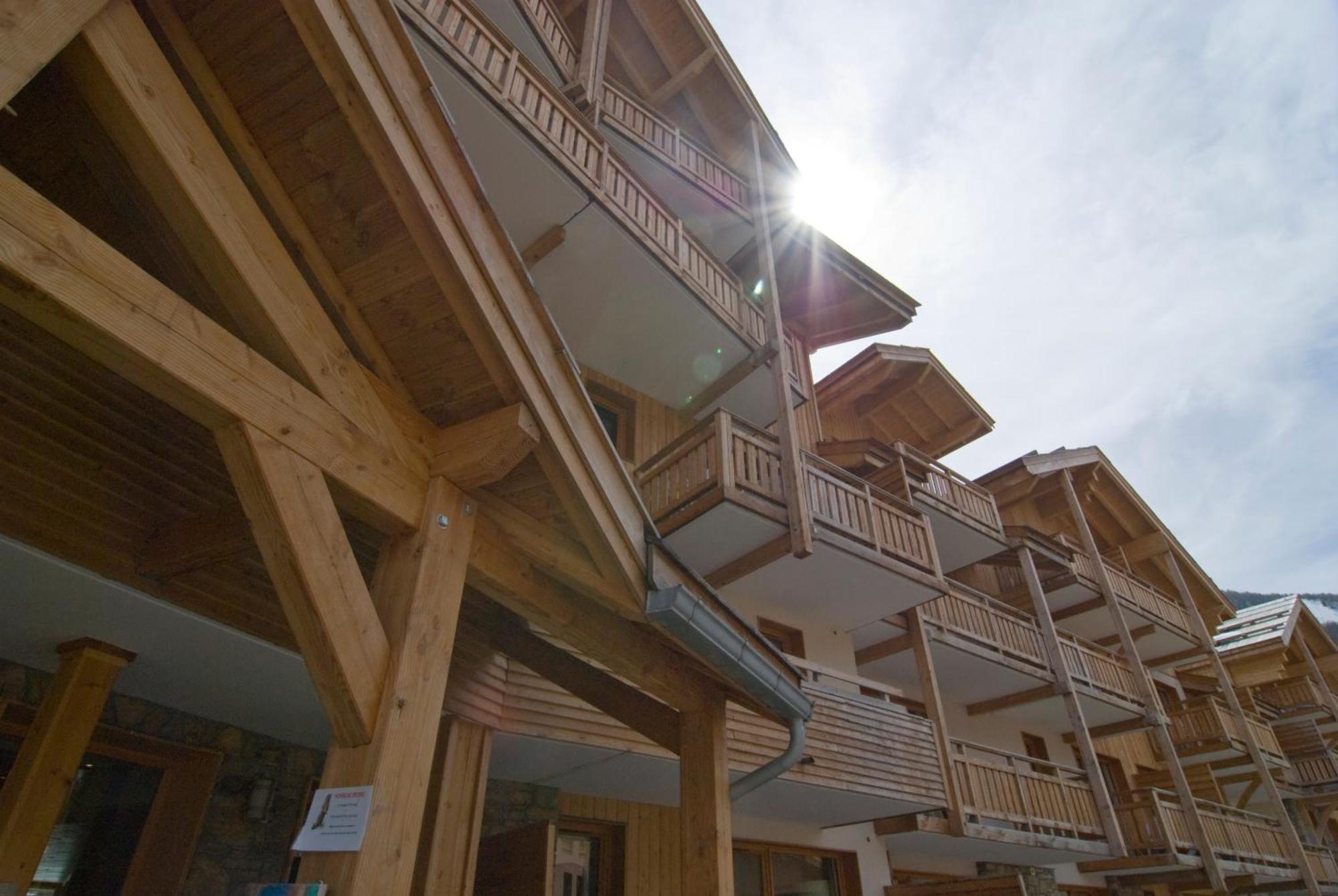 Madame Vacances Residence Le Parc Des Airelles Лез Ор Екстериор снимка