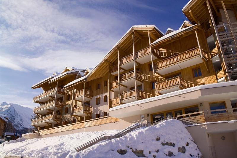 Madame Vacances Residence Le Parc Des Airelles Лез Ор Екстериор снимка
