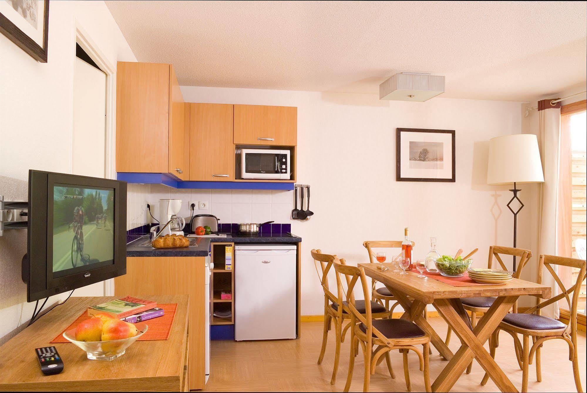 Madame Vacances Residence Le Parc Des Airelles Лез Ор Екстериор снимка